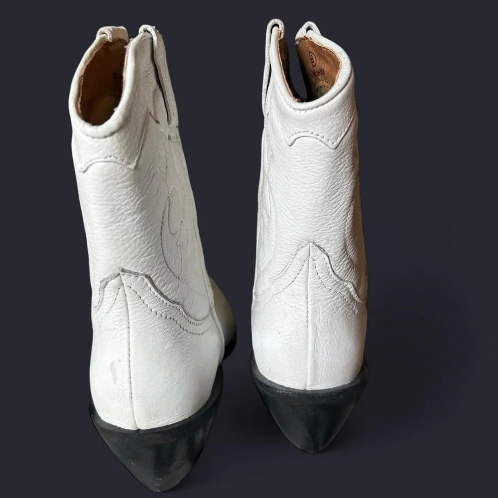 White Urban Outfitters Cowgirl Boots – Size 6, Never Worn!